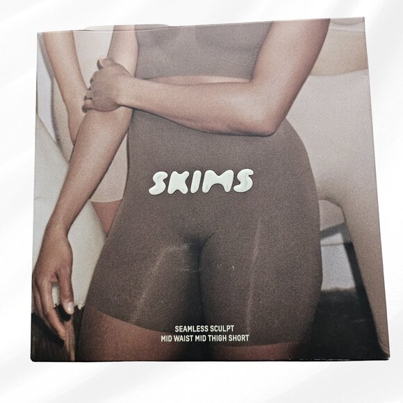 2/$50 SKIMS Onyx Seamless Sculpt Mid Thigh Shorts Size S NWT - Picture 5 of 8